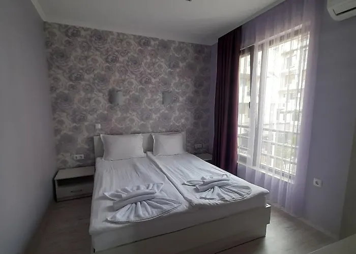 ла мер апартменти 4* Царево