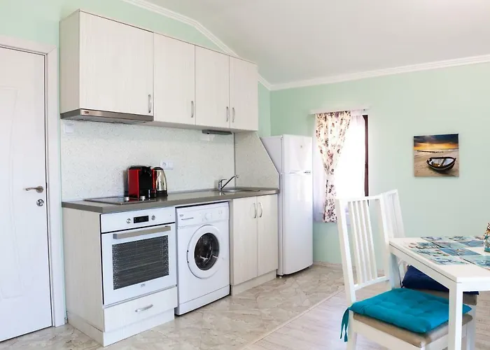 ла мер апартменти Апартхотел Царево