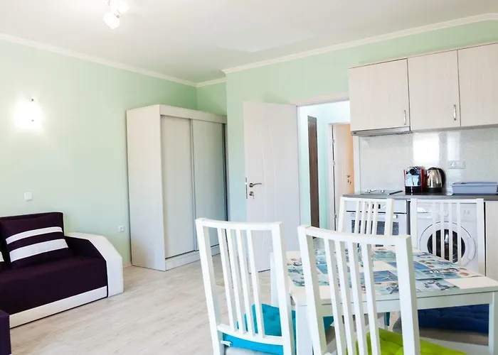 ла мер апартменти