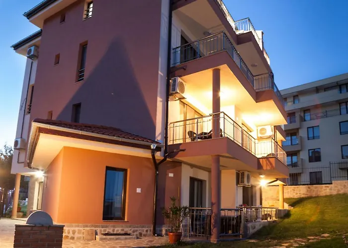 ла мер апартменти