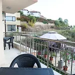 מלון דירות La 4*