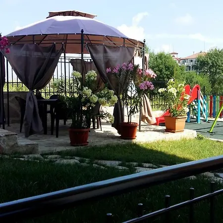 La Hotel de apartamente 4*