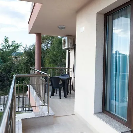 Hotel de apartamente La Țarevo