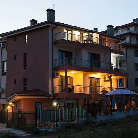 La Apart Otel *